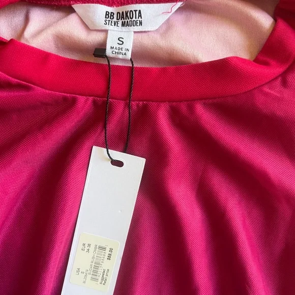 Dress - Picture 3 of 4